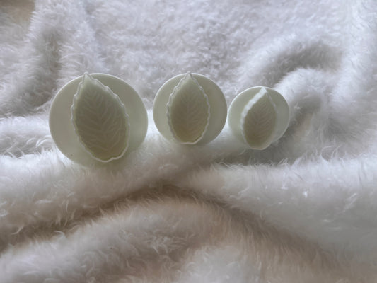 “Leaves Fondant Cutters”